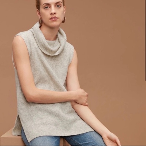 Aritzia Community Knit Turtleneck - Picture 1 of 8